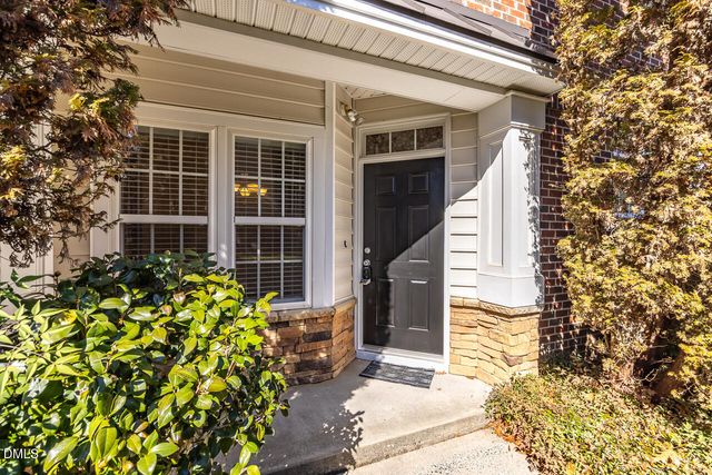 210 Chateau Place, Chapel Hill, NC 27516