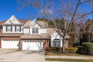 210 Chateau Place, Chapel Hill, NC 27516
