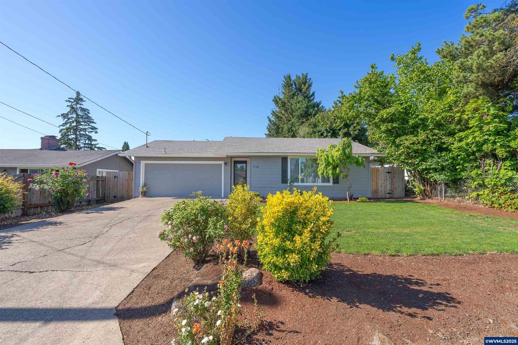 4738 Indiana Av NE, Salem, OR 97305