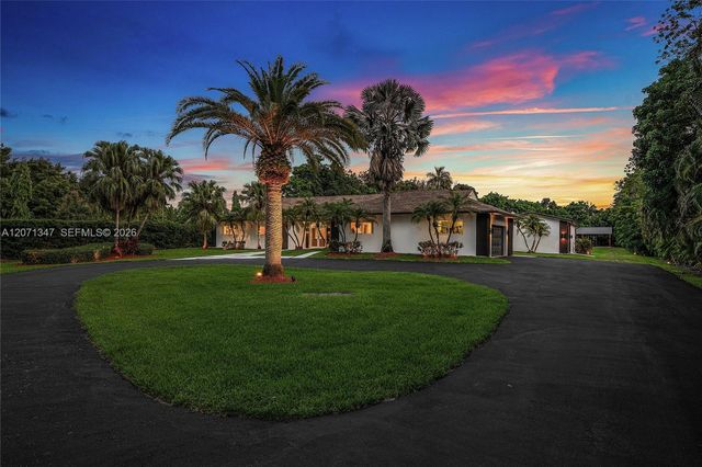 13900 Mustang Trail, Southwest Ranches, FL 33330