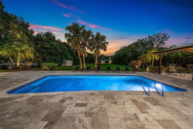 13900 Mustang Trail, Southwest Ranches, FL 33330