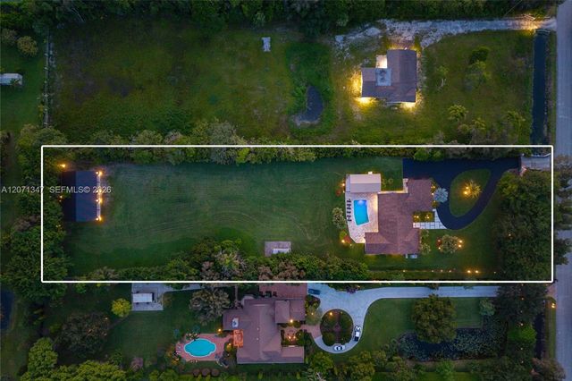 13900 Mustang Trail, Southwest Ranches, FL 33330