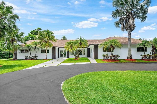 13900 Mustang Trail, Southwest Ranches, FL 33330