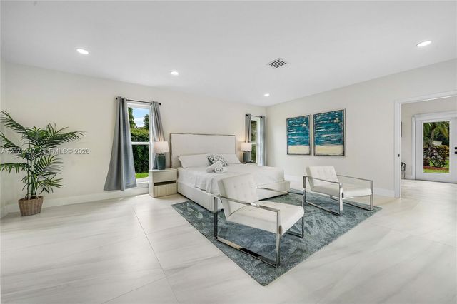 13900 Mustang Trail, Southwest Ranches, FL 33330