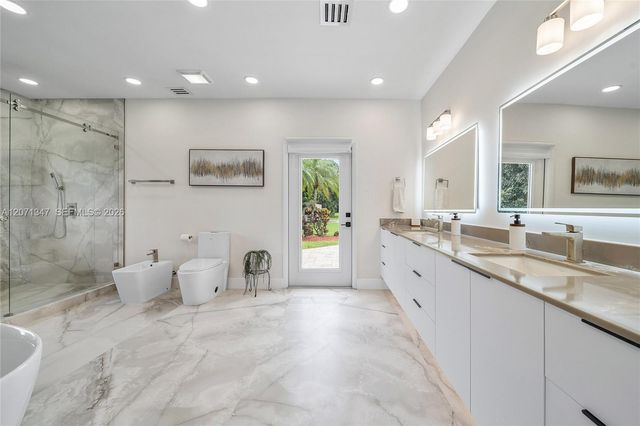 13900 Mustang Trail, Southwest Ranches, FL 33330