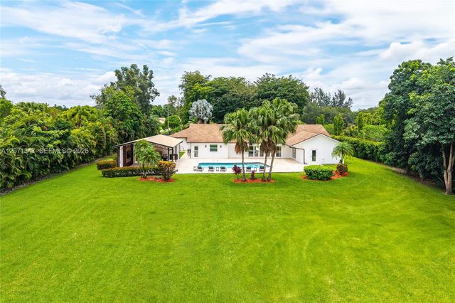 13900 Mustang Trail, Southwest Ranches, FL 33330