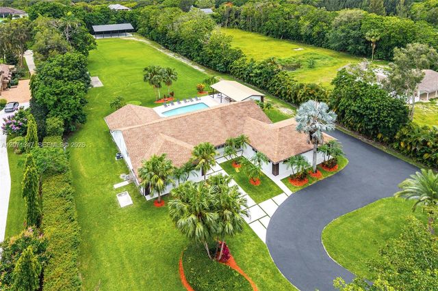 13900 Mustang Trail, Southwest Ranches, FL 33330