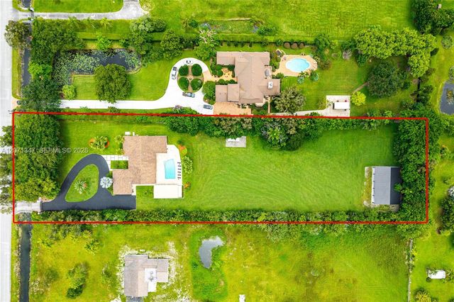 13900 Mustang Trail, Southwest Ranches, FL 33330