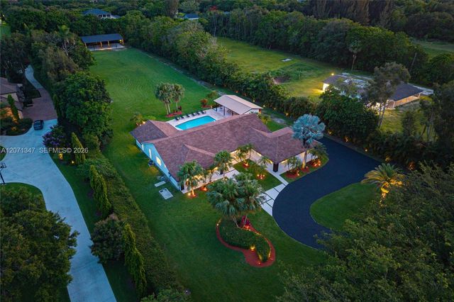 13900 Mustang Trail, Southwest Ranches, FL 33330