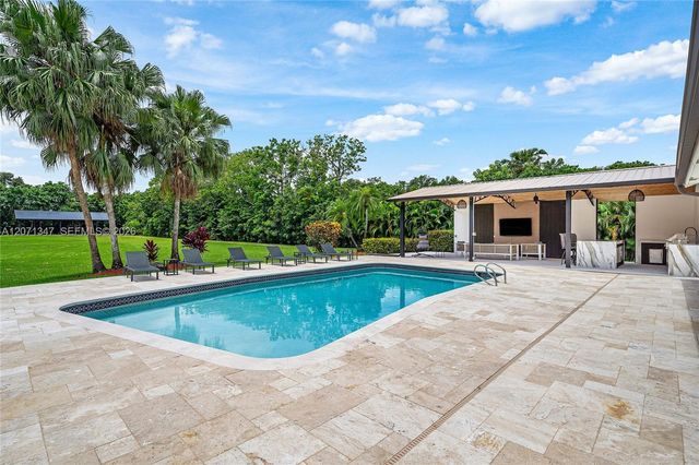 13900 Mustang Trail, Southwest Ranches, FL 33330