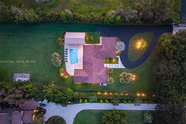13900 Mustang Trail, Southwest Ranches, FL 33330