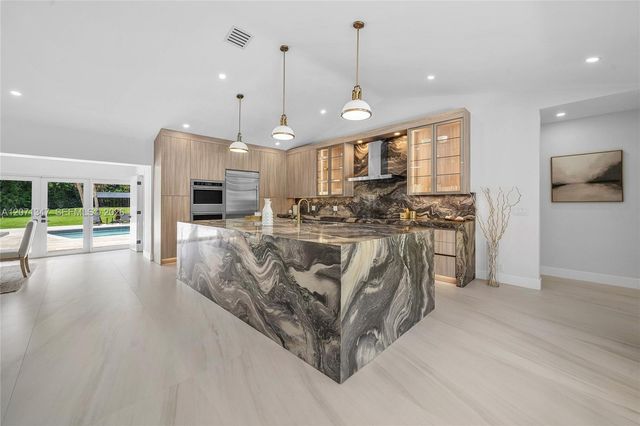 13900 Mustang Trail, Southwest Ranches, FL 33330