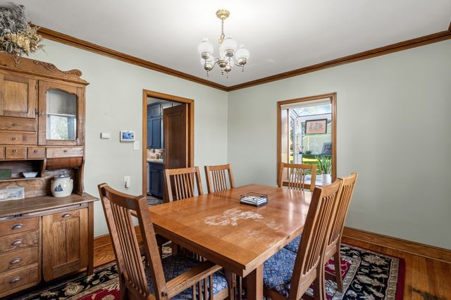 8555 Franklin Avenue, Clive, IA 50325