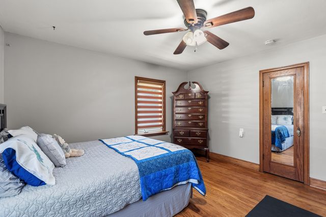 8555 Franklin Avenue, Clive, IA 50325