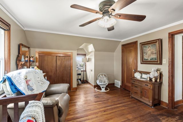 8555 Franklin Avenue, Clive, IA 50325