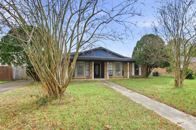 3918 Wintergreen Drive, Humble, TX 77396