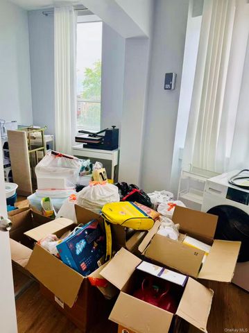 25-32 168th Street 2nd FL, Flushing, NY 11358