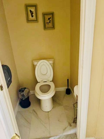 25-32 168th Street 2nd FL, Flushing, NY 11358