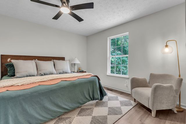 522 Acorn Way, Mount Juliet, TN 37122