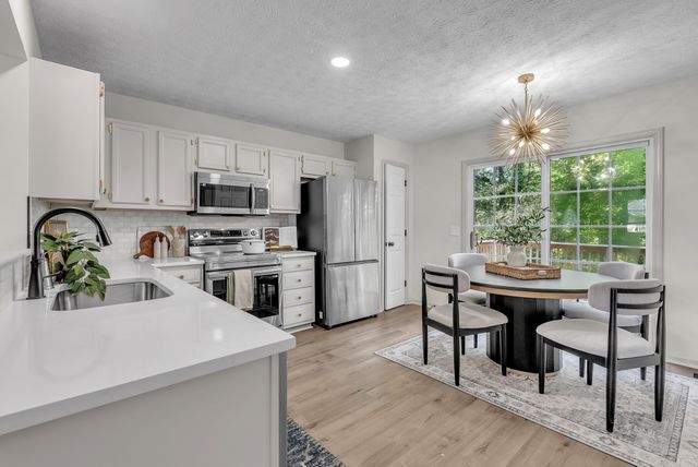 522 Acorn Way, Mount Juliet, TN 37122