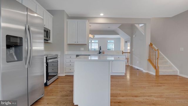 4724 HANRAHAN PL, Alexandria, VA 22309