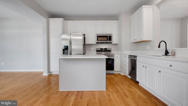 4724 HANRAHAN PL, Alexandria, VA 22309