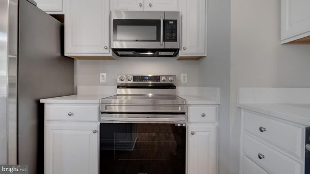 4724 HANRAHAN PL, Alexandria, VA 22309