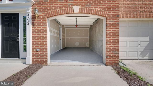 4724 HANRAHAN PL, Alexandria, VA 22309