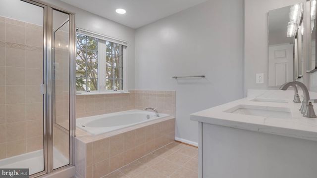 4724 HANRAHAN PL, Alexandria, VA 22309