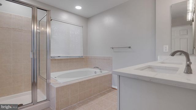 4724 HANRAHAN PL, Alexandria, VA 22309