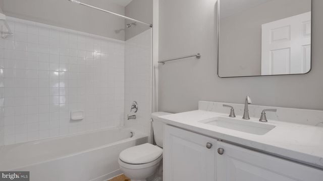4724 HANRAHAN PL, Alexandria, VA 22309