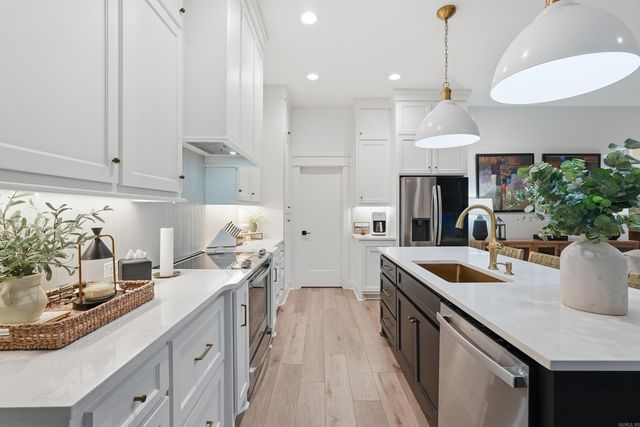 2455 WILMINGTON DR, Conway, AR 72034