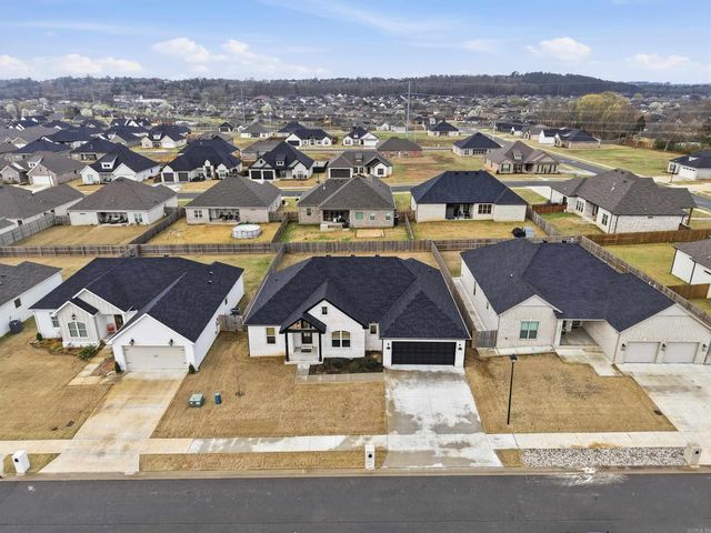 2455 WILMINGTON DR, Conway, AR 72034