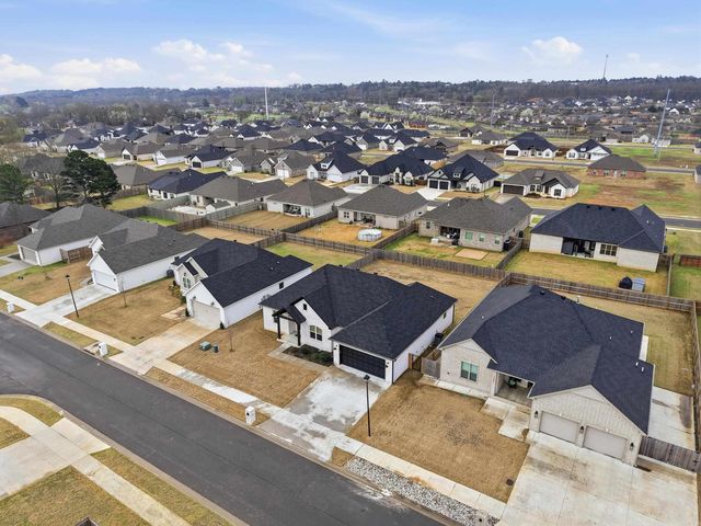 2455 WILMINGTON DR, Conway, AR 72034