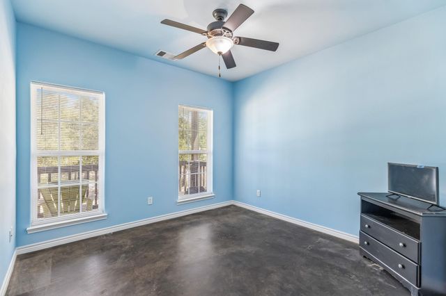 2302 Belaire DR, Granite Shoals, TX 78654