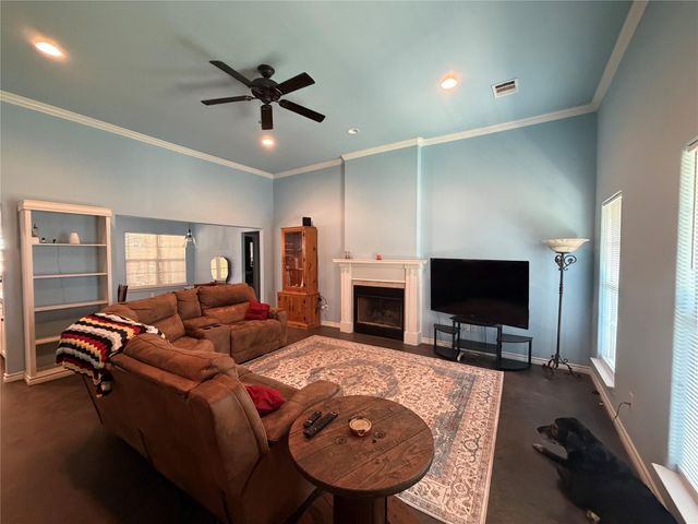 2302 Belaire DR, Granite Shoals, TX 78654