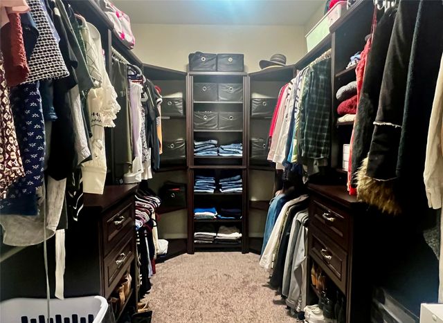 4715 Wisconsin Avenue, Des Moines, IA 50317