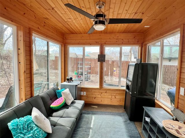 4715 Wisconsin Avenue, Des Moines, IA 50317