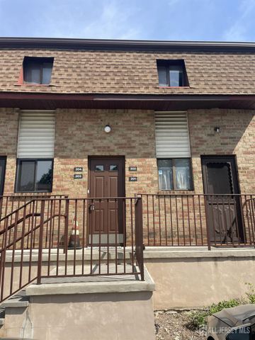 202 N Oaks Boulevard N, North Brunswick, NJ 08902