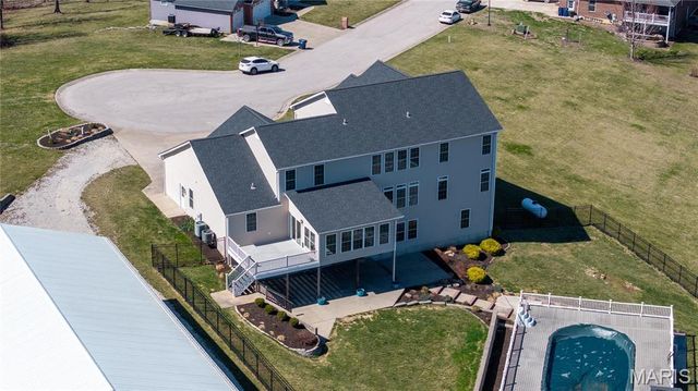 137 Crestview Drive, Marthasville, MO 63357