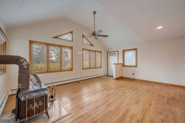 44 Beavers St, High Bridge Boro, NJ 08829