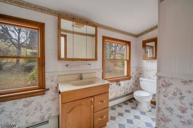 44 Beavers St, High Bridge Boro, NJ 08829