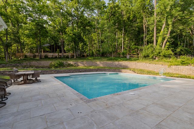 1000 Norfleet Dr, Nashville, TN 37220