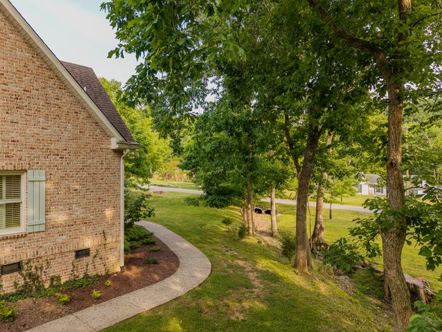 1000 Norfleet Dr, Nashville, TN 37220