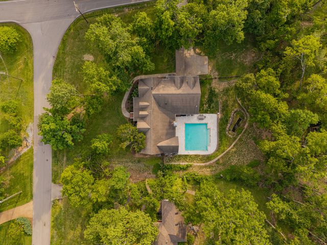 1000 Norfleet Dr, Nashville, TN 37220