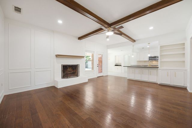 2701 Baldwin Drive, Arlington, TX 76012