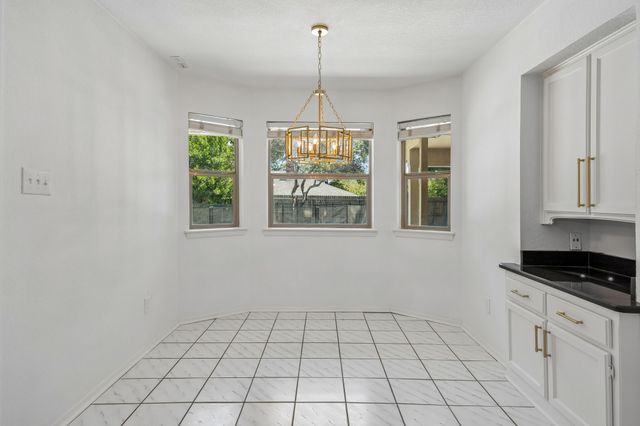 2701 Baldwin Drive, Arlington, TX 76012