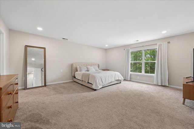604 BUSHYTAIL DR, Frederick, MD 21703