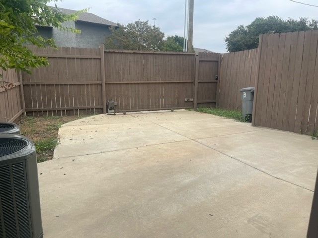 9495 Timberleaf Drive, Dallas, TX 75243