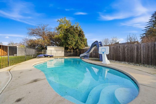 2771 North Street, Anderson, CA 96007